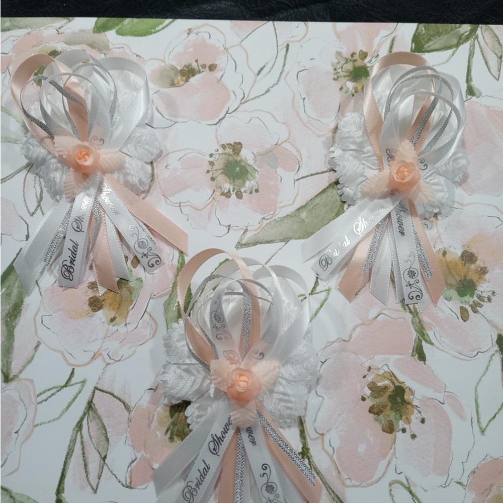 25 Peach “Bridal Shower” Corsages/Capias